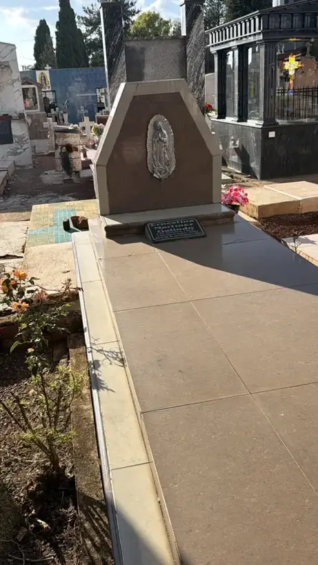 Photo of marker: Ernestina Martínez Galindo