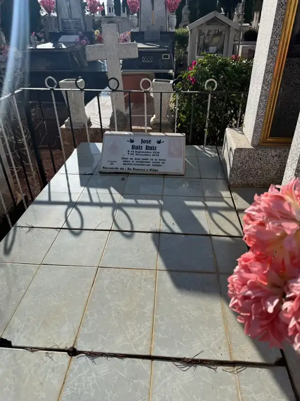 Photo of marker: José Ruiz Ruiz