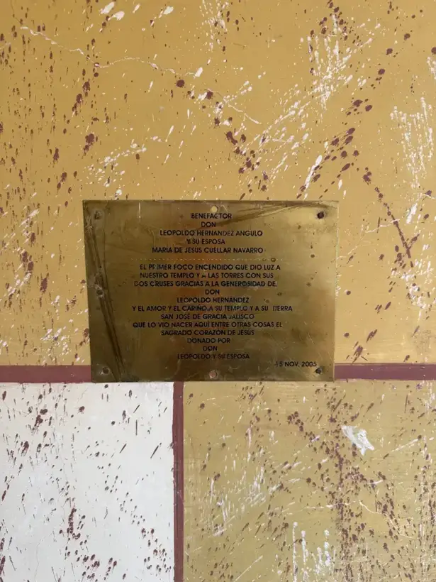Photo of marker: Leopoldo Hernández Angulo · María de Jesús Cuéllar Navarro