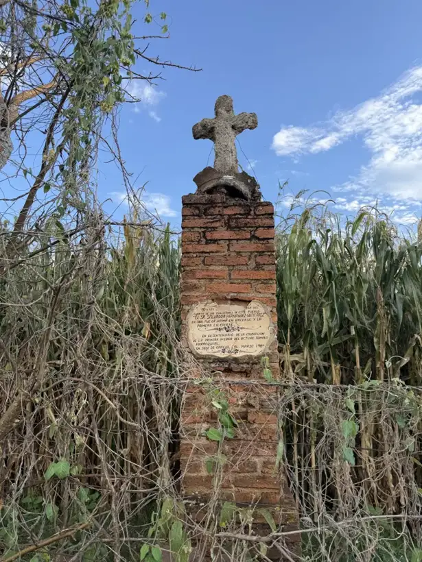 Photo of marker: Salvador Hernandez Gutierrez
