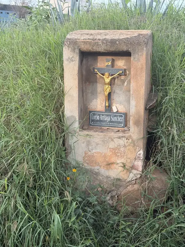 Photo of marker: Lucio Arriaga Sánchez
