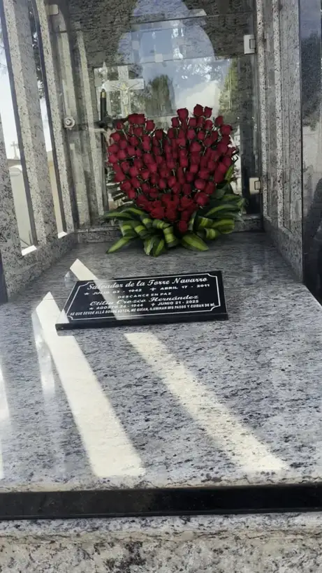 Photo of marker: Salvador de la Torre Navarro · Otilia Orozco Hernández