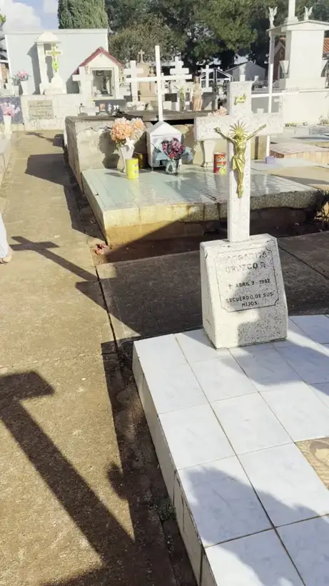 Photo of marker: MARGARITA OROZCO R.