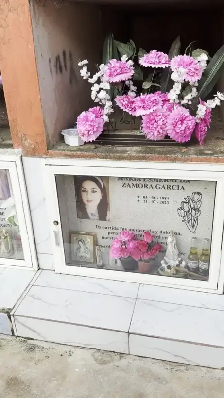 Photo of marker: MARÍA ESMERALDA ZAMORA GARCÍA
