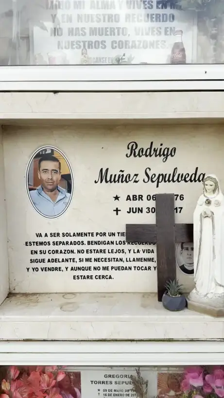 Photo of marker: Rodrigo Muñoz Sepulveda
