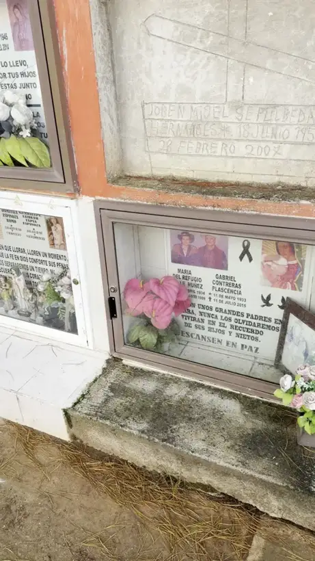 Photo of marker: Joben(?) Miguel Sepulveda Hernandes