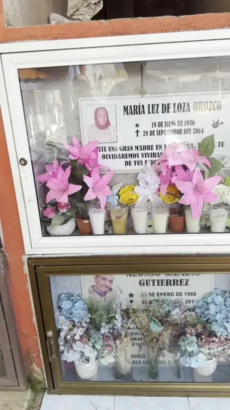 Photo of marker: María Luz de Loza Orozco