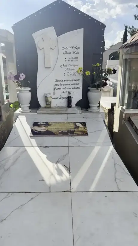 Photo of marker: Edgar Macías Márquez "El Filthy"