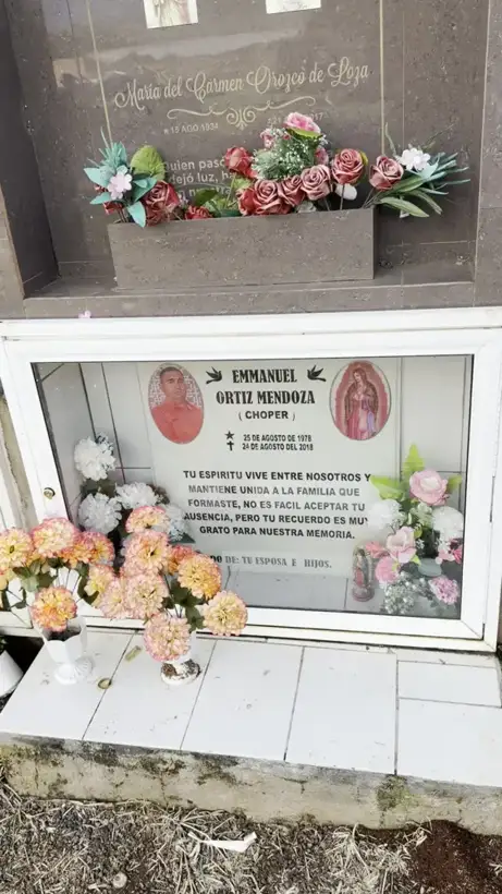 Photo of marker: María del Carmen Orozco de Loza