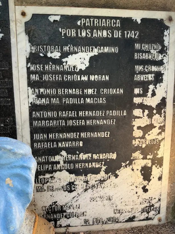 Photo of marker: Cristobal Hernandez Gamiño · Jose Hernandez · Ma. Josefa Crioxan Moran · Antonio Bernabe Hdez. Crioxan · Juana Ma. Padilla Macias · Antonio Rafael Hernadez Padilla · Margarita Josefa Hernandez · Juan Hernandez Hernandez · Rafaela Navarro · Anatolio Hernandez Navarro · Felipa Angulo Hernandez · Leopoldo Hernandez Angulo · Ma. de Jesus Cuellar Navarro
