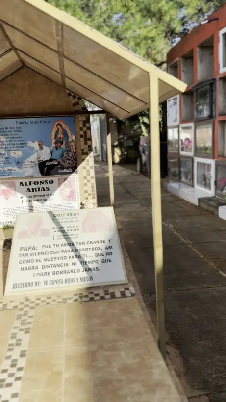 Photo of marker: Alfonso Arias